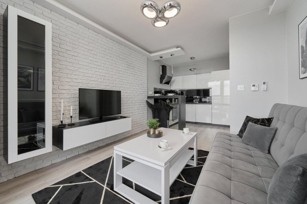 Odra Tower Apartment Center Of Wroclaw By Renters Prestige Kültér fotó